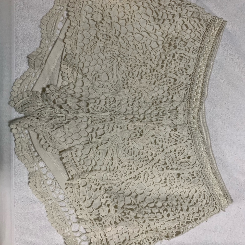 Cream Lace Shorts